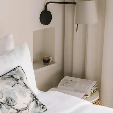 Отель Yelo Mozart Les Musiciens, Sonder By Marriott Bonvoy 4*